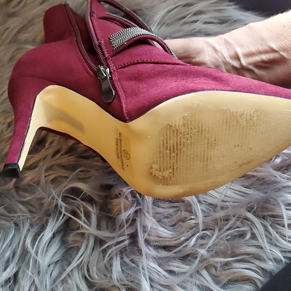 Booties - Picture 3 of 6